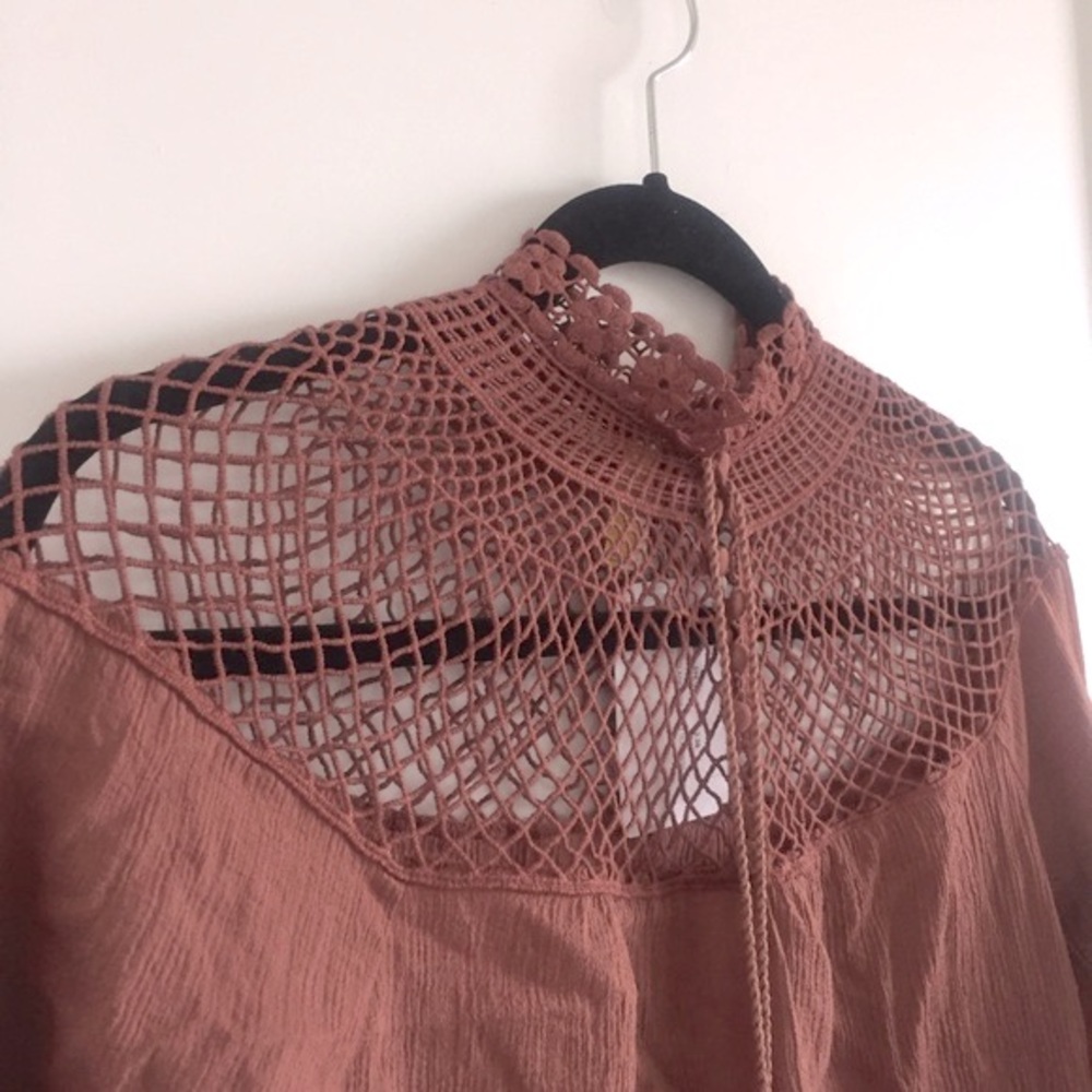 Free People Boho Crochet Top XS NWT - Picture 3 of 4